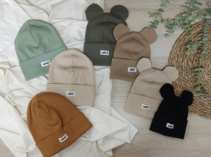 Czapka uszatka kolory