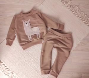 Dres ocieplany LAMA -orzech 
